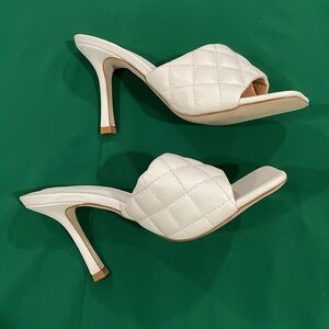 NWT White Quilted kitty Heels 4” heel square toe size 7